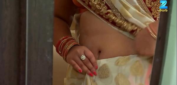  Hindi Serial Actress Deep and Hot Navel Show